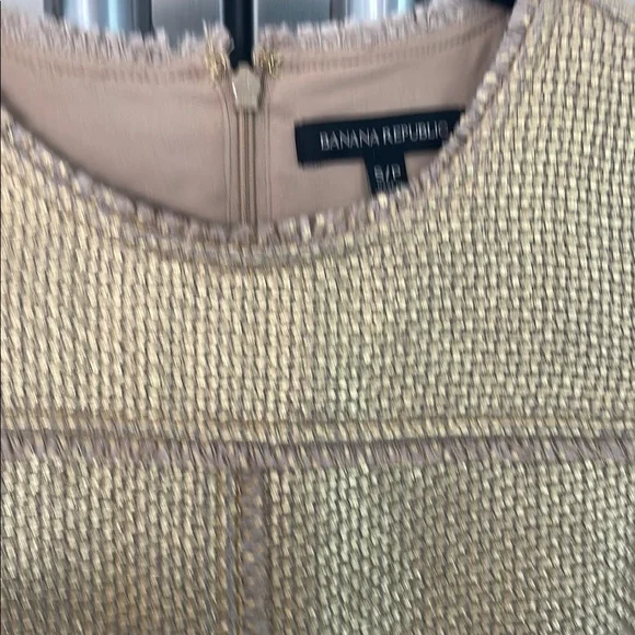 Banana Republic Gold Boxy Tank Top - Picture 3 of 4